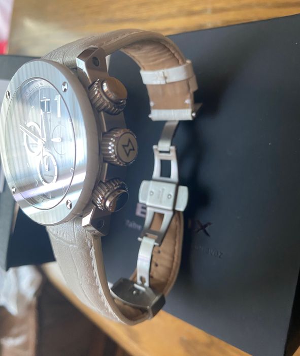 Оригинален часовник EDOX