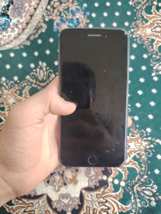 iPhone 8 plus radnoy