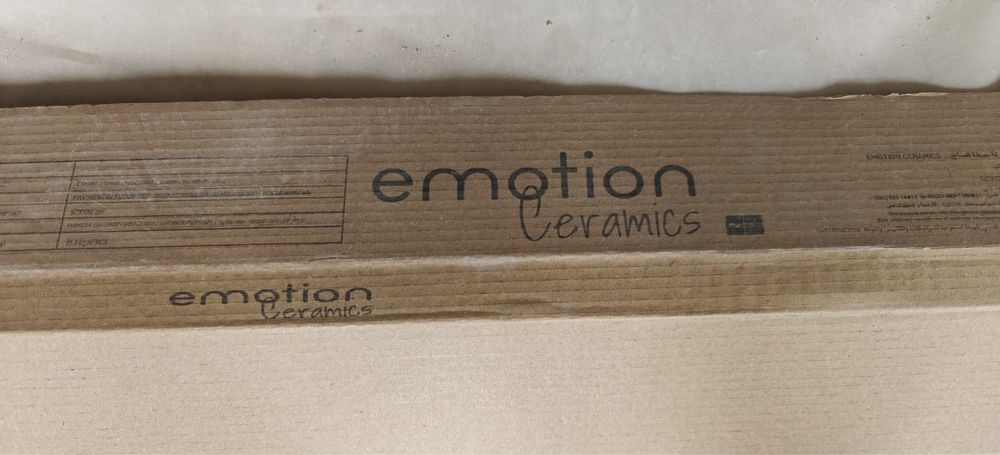 Vand gresie placi mari