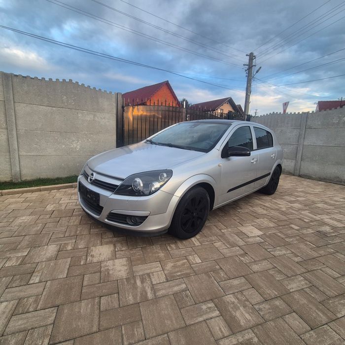 Opel Astra H , benzina ,105 CP , cutie automata , xenon , clima , Germania , 2005