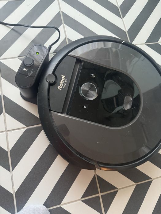 iRobot + зарядно