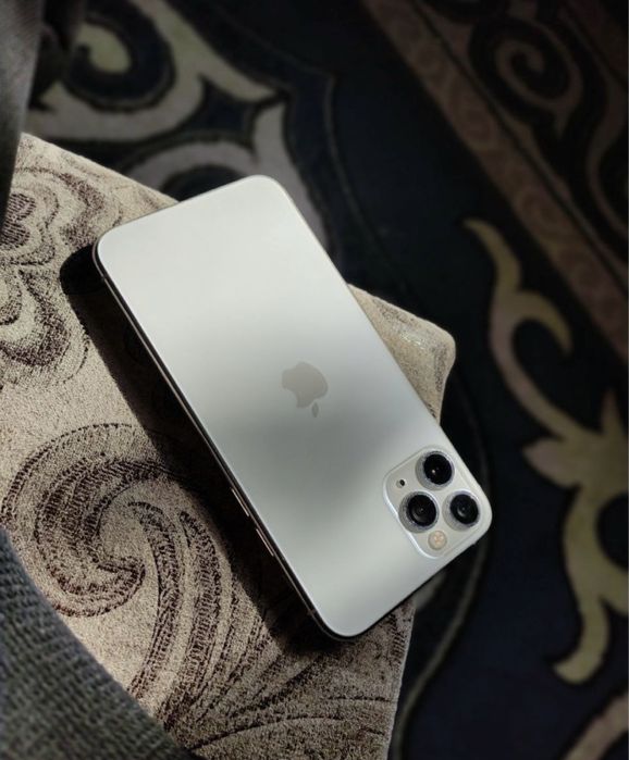 Айфон 11 про,,,