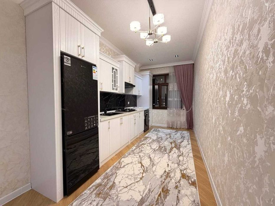 3х комнатная квартира на 6 этаже 98кв/м, в Самарканде