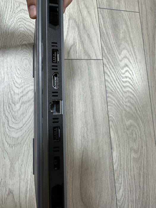 Laptop Lenovo LOQ 15IRX9