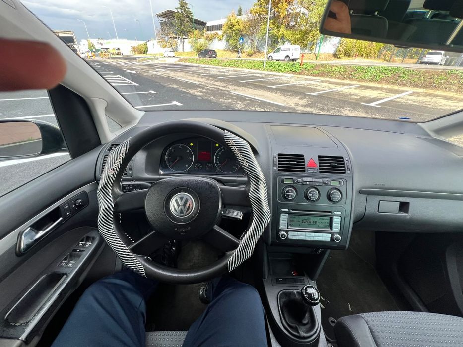 VOLKSWAGEN Touran 2006 — imagine 5