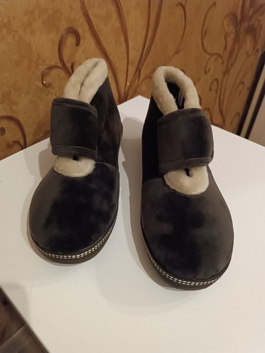 Продам женские Боты Casa mia