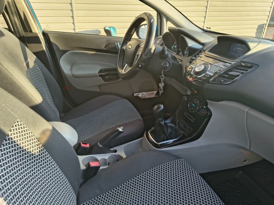 Ford fiesta mk6 2013