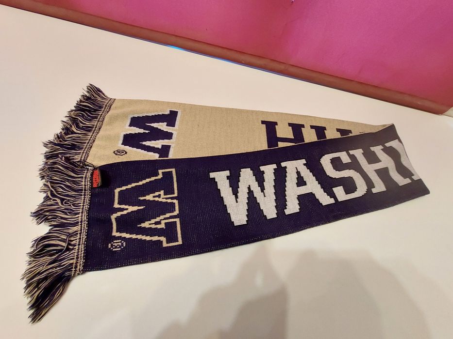 Fulare sporturi hockey, fotbal american. Stare excelentă. Noi.