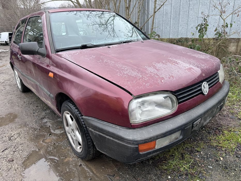 Vw Голф 3 1.6и 75кс 1996г На Части
