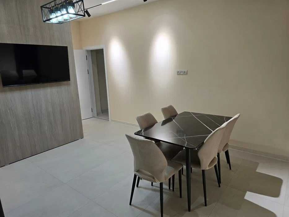 Сдается 2 ком квартира на  Шайхантахуре ОР: Себзор 043*