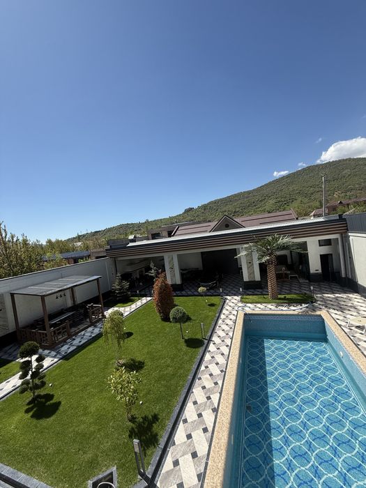 Дача сотилади. Хумсон