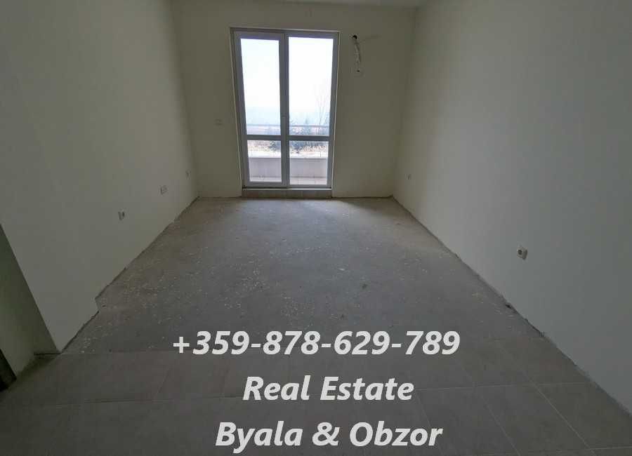 Нов двустаен апартамент с морска гледка в гр.Бяла