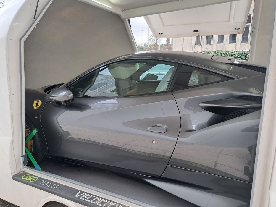 Превоз на луксозни автомобили