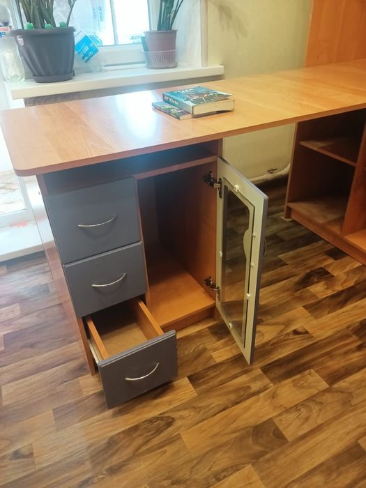 Продается детский спальный  гарнитур.