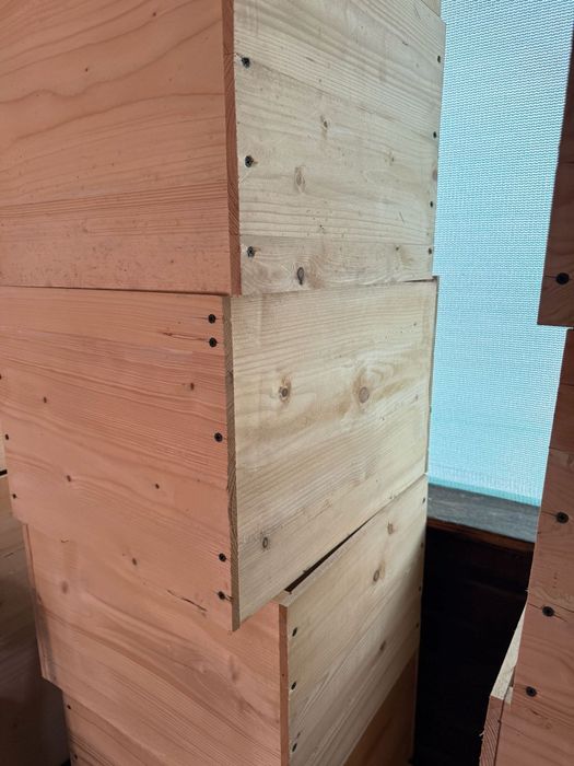 De vanzare stupi si rame