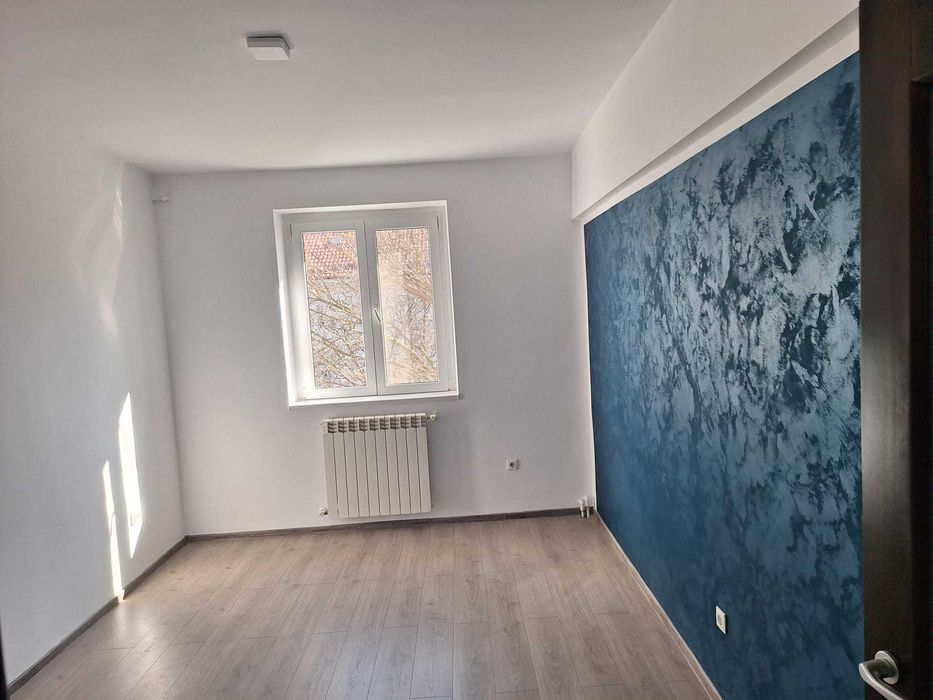 Apartament 2 camere decomandat | renovat | etaj 2/2 | proprietar