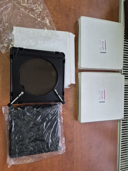 Lumini Studio DYNAPHOS EXPERT 300  cu Stative Umbrele Filtre