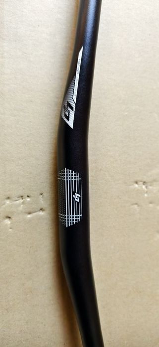 Кормило Lapierre Racing Components 31.8x760mm Черно