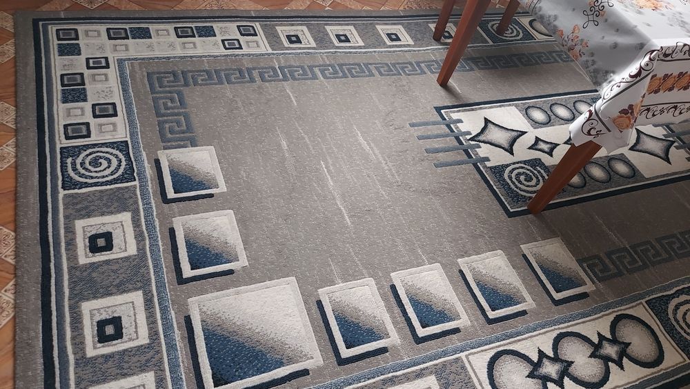 Продам      ковёр