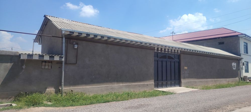 Hovli 10 sotix sotiladi maklerlar bn ishlimiz