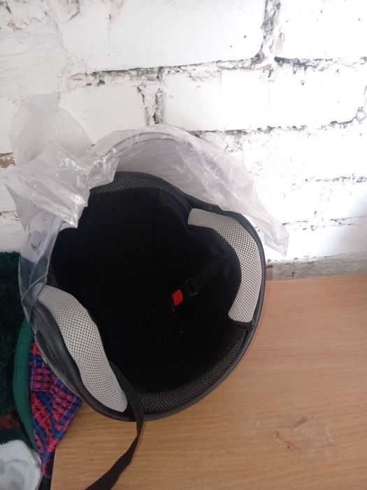 Продам каски для мопеда новые