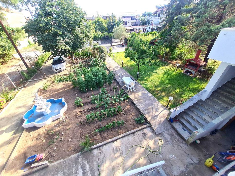 Продава къща с гледка към морето 240м2 двор 580м2 в Аспровалта, Гърция