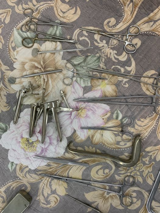 Медицинские инструменты разные