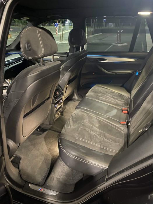 Продавам  BMW x5 M50D