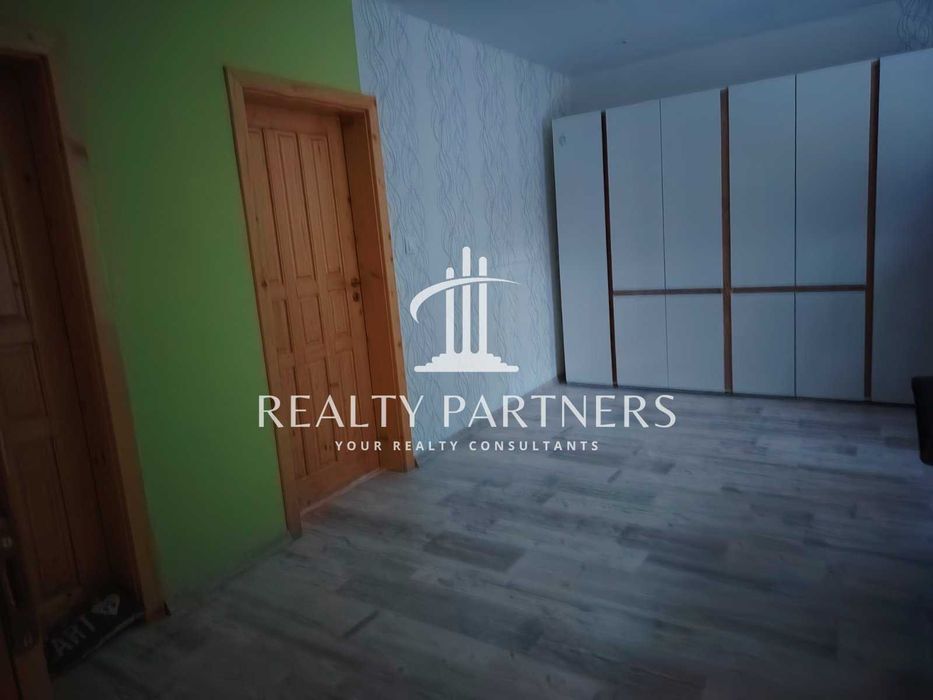 Продава КЪЩА - гр. Радомир, обл. Перник