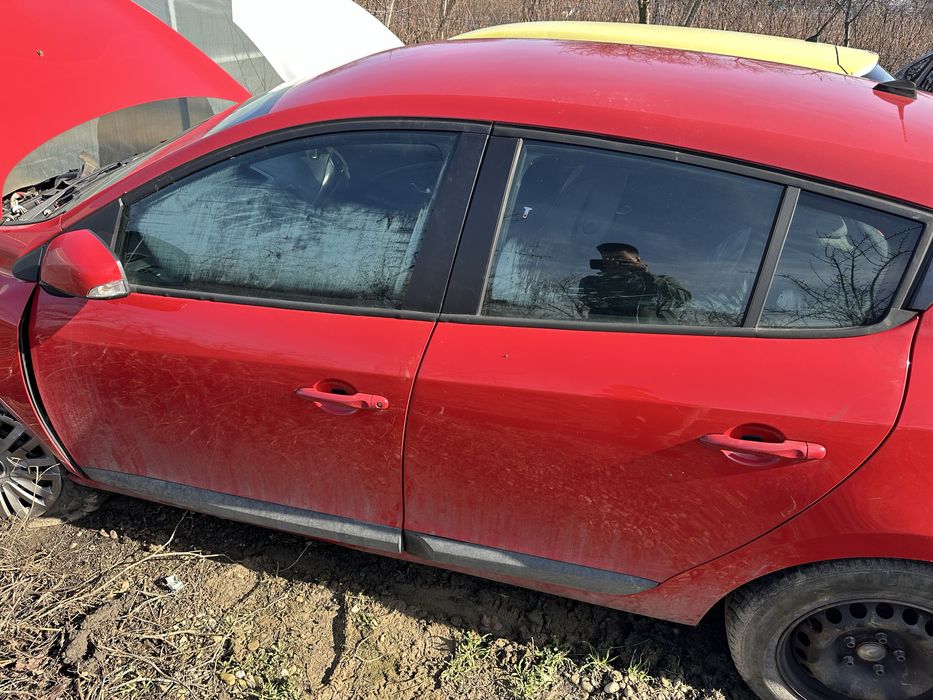 Usa/usi stanga/dreapta/fata/spate renault megane 3 hatchback