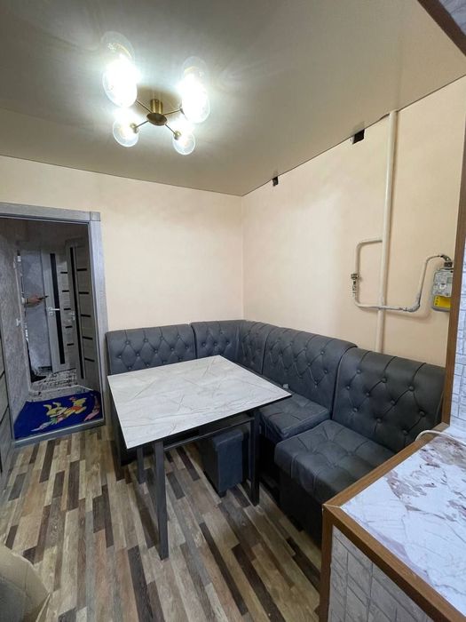 Qizlarga sheriklikka kvartira