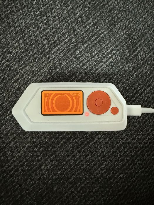 flipper zero + (momentum firmware)