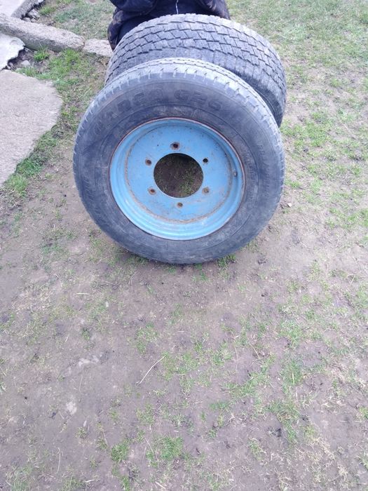 Vând 2 genți de căruță