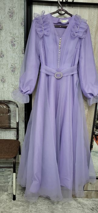 Вечерние платье состояния как новый носила 1 раз