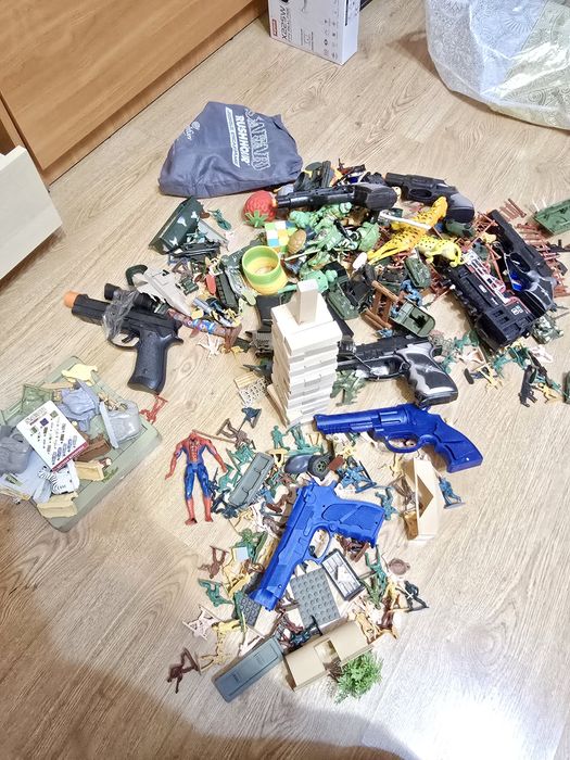 Продам всякие игрушки