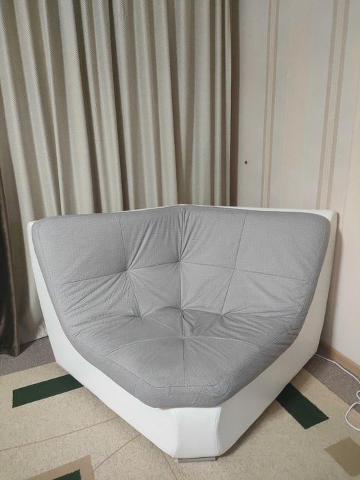 Продам большой диван трансформер