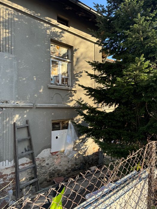 Продава се Къща в Дупница - 60 кв.м за 2167 €/кв.м - Снимка #2