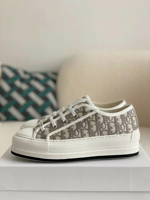 CD B23 Low-Top Sneaker "Dior Oblique"
