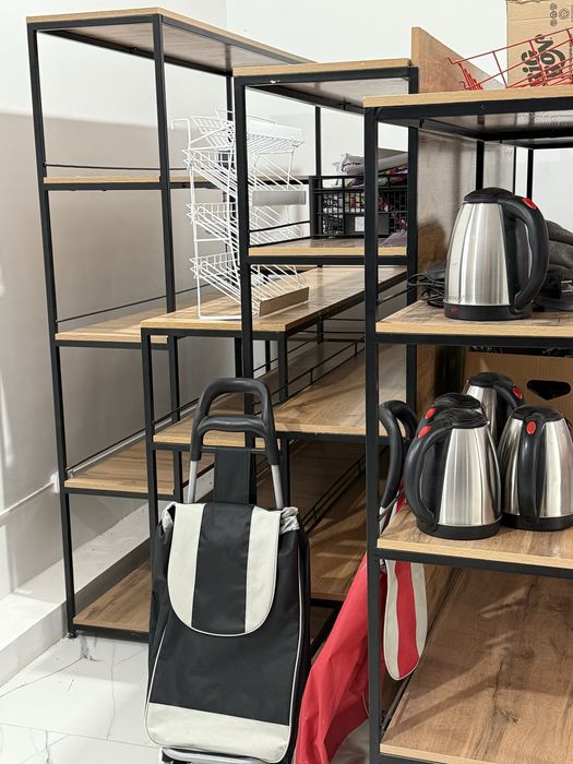 Деревянные полки