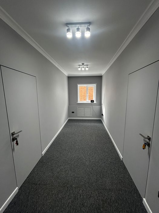 Офис для представительства компании 300 кв.м.