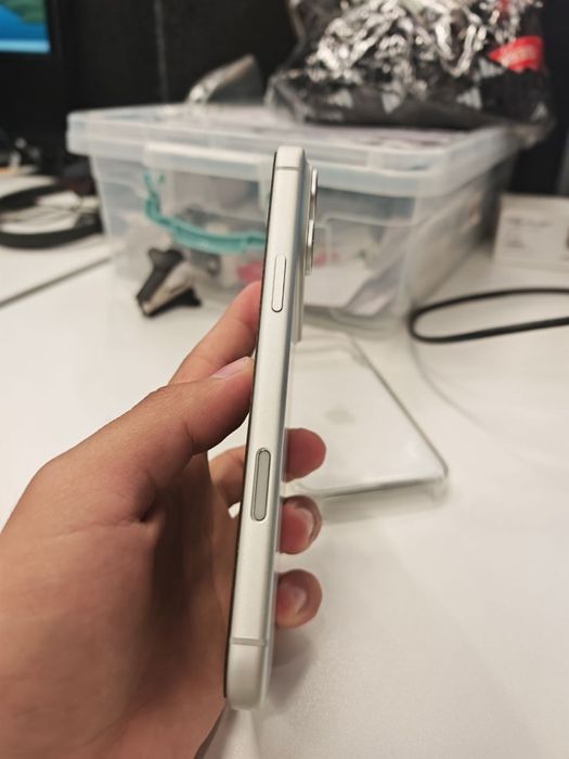 Iphoke 17 pro max продам