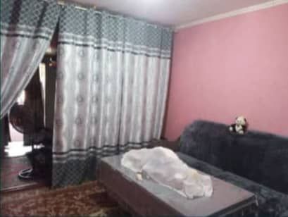 Srochna kvartira sotiladi 2xona