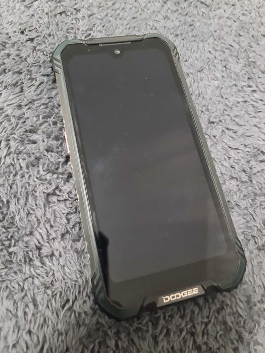 Telefon Dogee de 64 gb