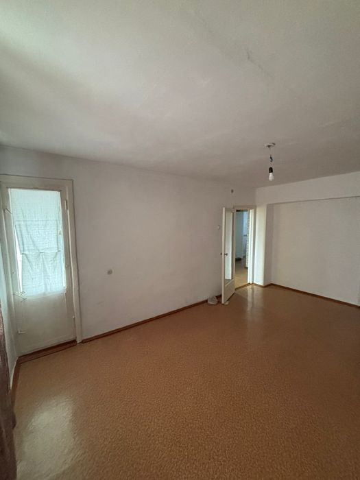 Продам 3   комнатную   квартиру