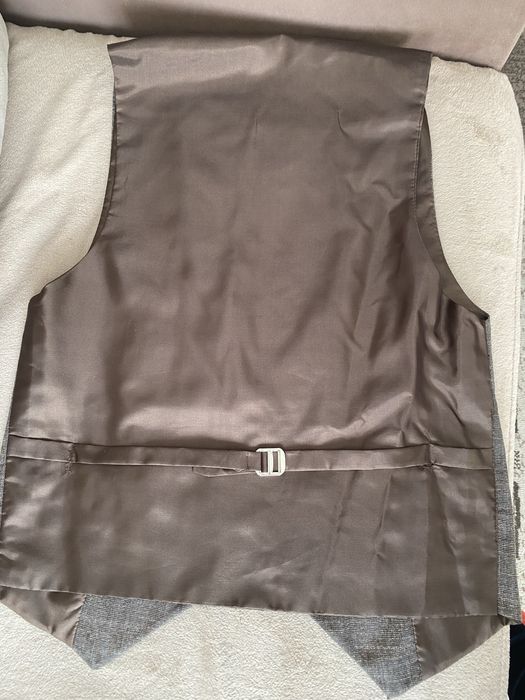 Мъжки   нов.  костюм