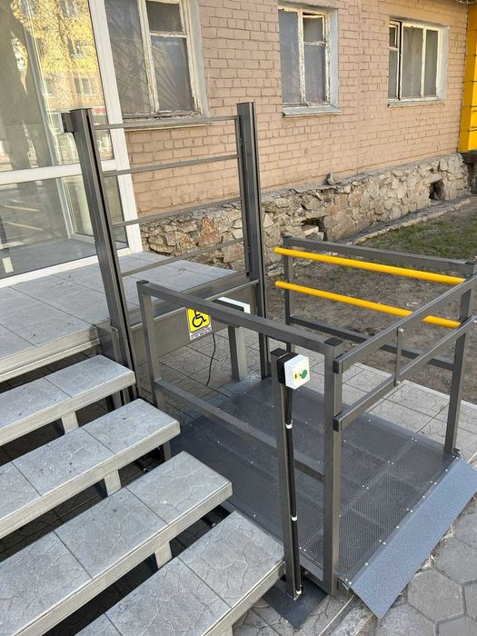 Вертикальные подъемники для инвалидов