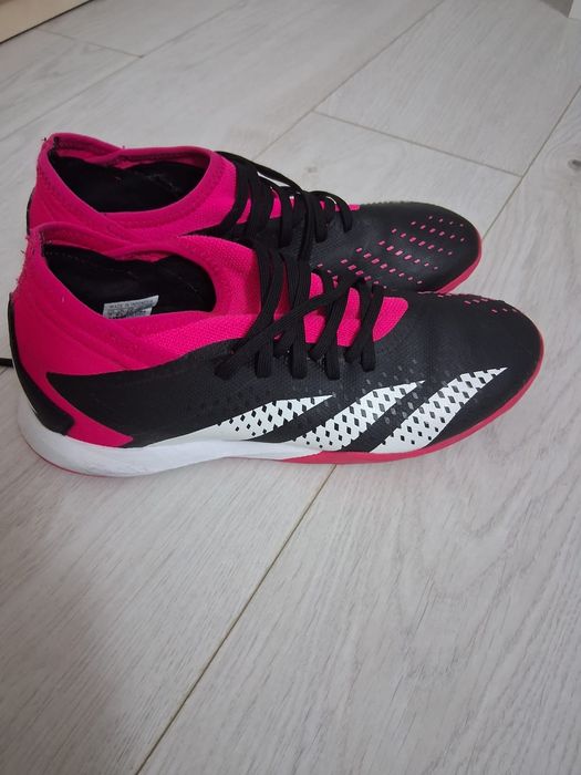 Vand adidas predator URGENT‼️