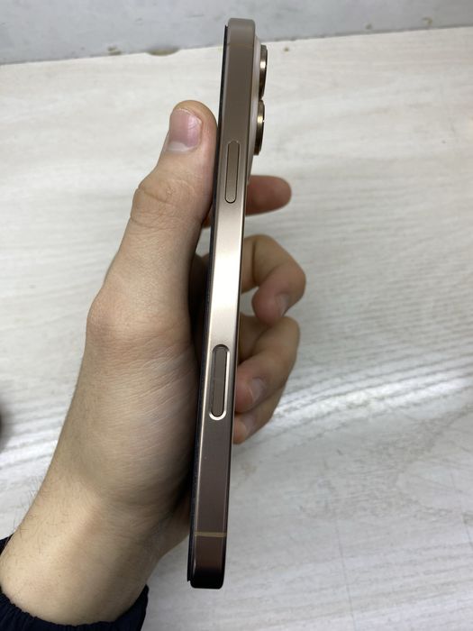 iPhone 16 Pro Max Desert