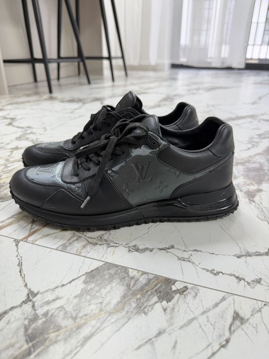 Louis vuitton Run Away