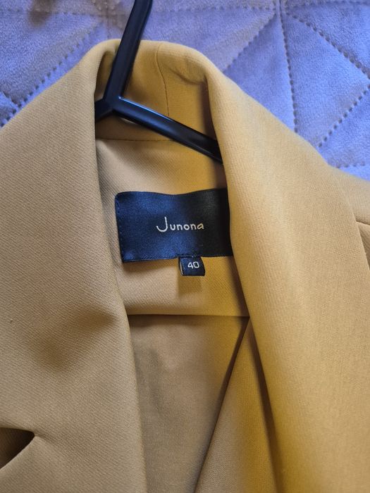 Елегантен костюм Junona ,цвят горчица